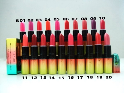 MAC Cosmetics in USA Amplified Creme Lipstick Rouge A Levres 3G 0.1Oz